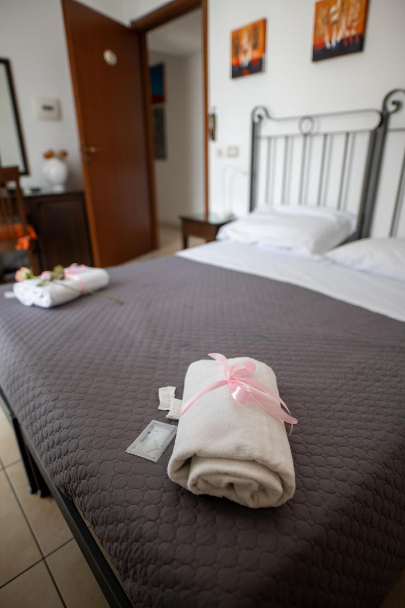 B&B Regina Carolina Caltagirone Kültér fotó