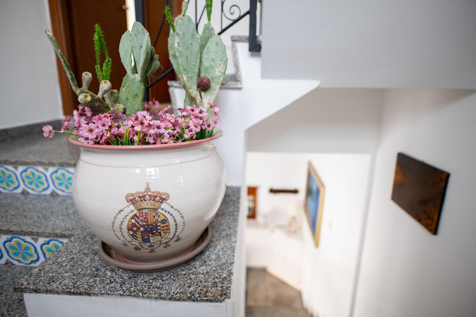 B&B Regina Carolina Caltagirone Kültér fotó