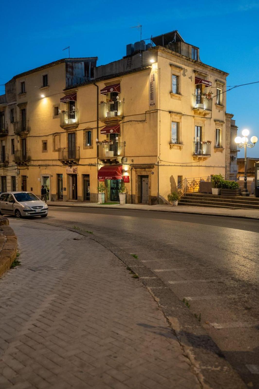 B&B Regina Carolina Caltagirone Kültér fotó
