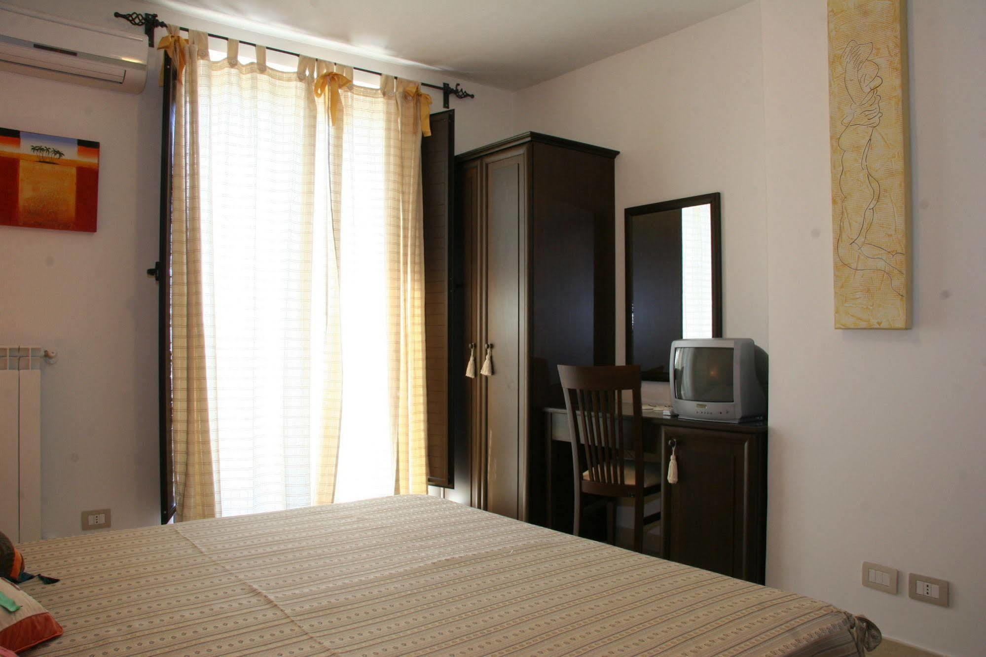 B&B Regina Carolina Caltagirone Kültér fotó